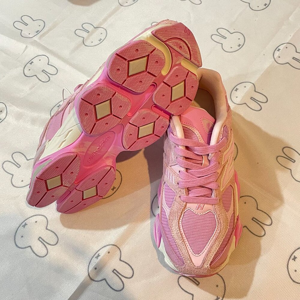 New Balance Pink Low-Top 9060 Sneakers - Picture 3 of 5